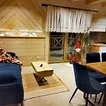 Zymbiansko 2 Z Jacuzzi