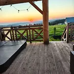 Zymbiansko 2 Z Jacuzzi